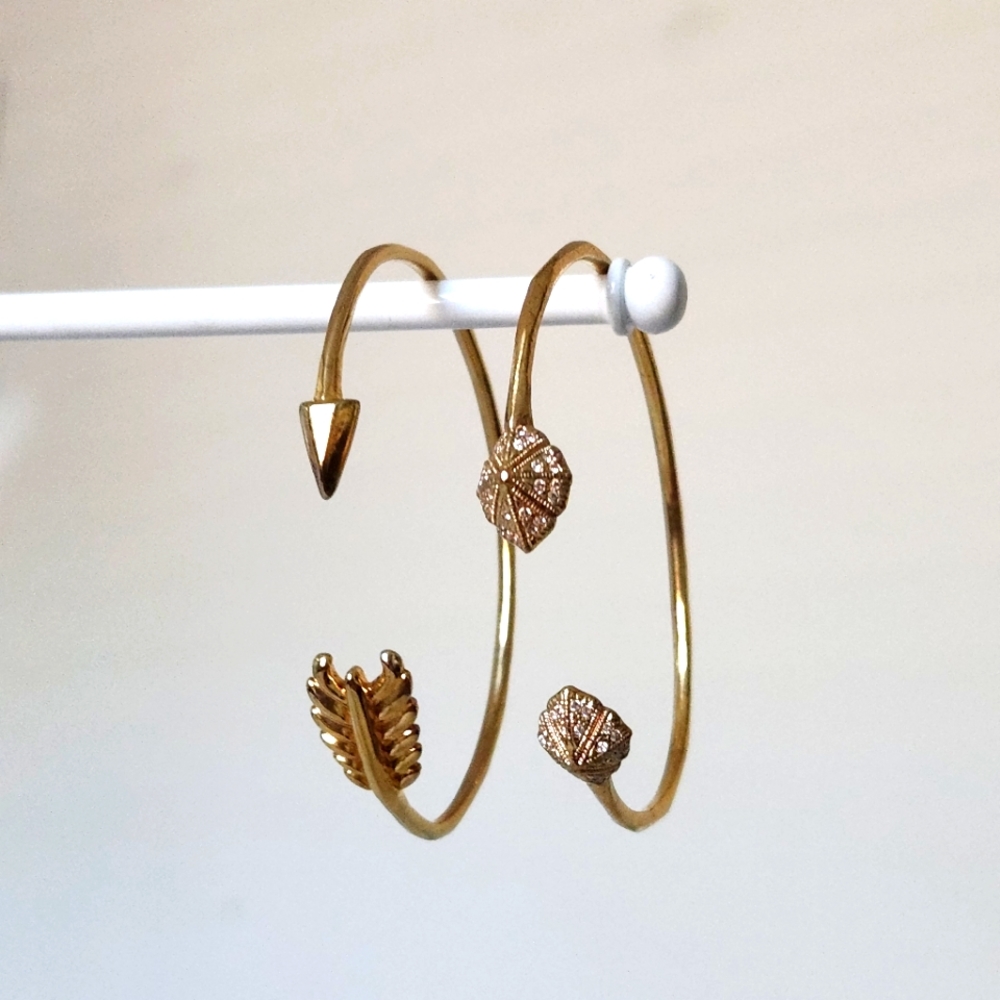 ♾️ Stella & Dot Pair of Adjustable Gold Bracelets